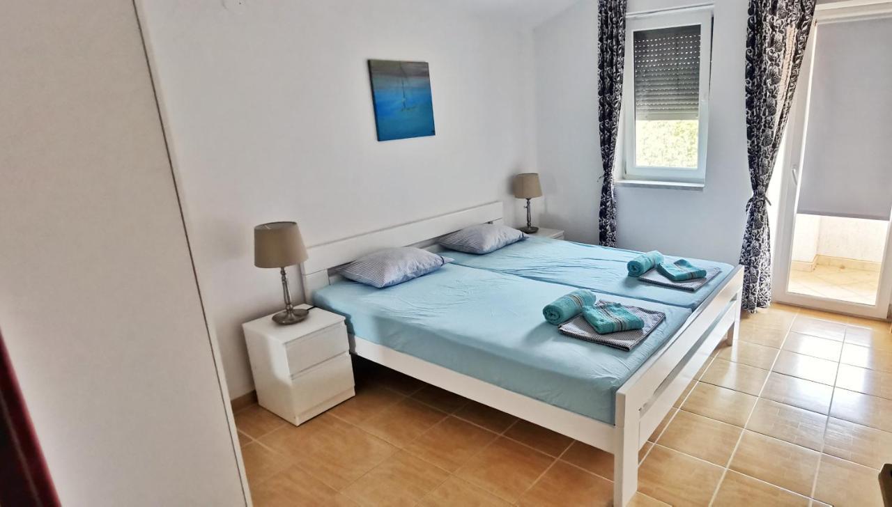 Apartment Cota Vinkuran Luaran gambar