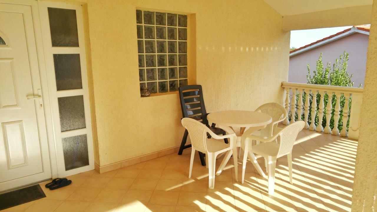 Apartment Cota Vinkuran Luaran gambar