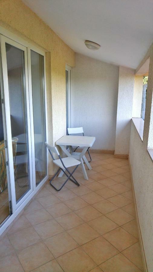 Apartment Cota Vinkuran Luaran gambar
